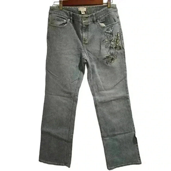 LOFT Denim - P7022Aloft light wash floral embroidery  boot cut size 6